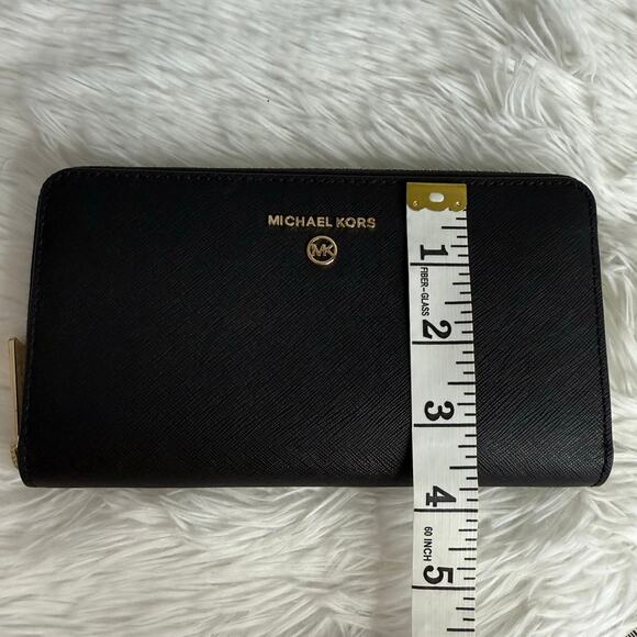 NWOT Michael Kors Black Zip Around Wallet - Picture 11 of 11